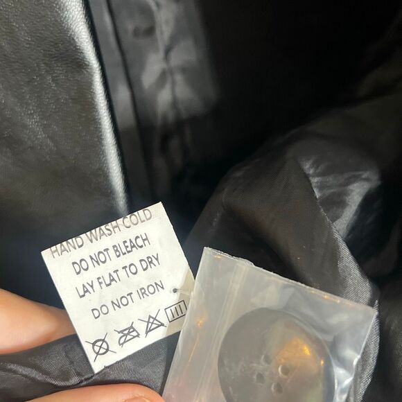 Princess Polly NWOT Jocelyn Faux Leather Single Button Blazer Black Size XS/S - Picture 10 of 11